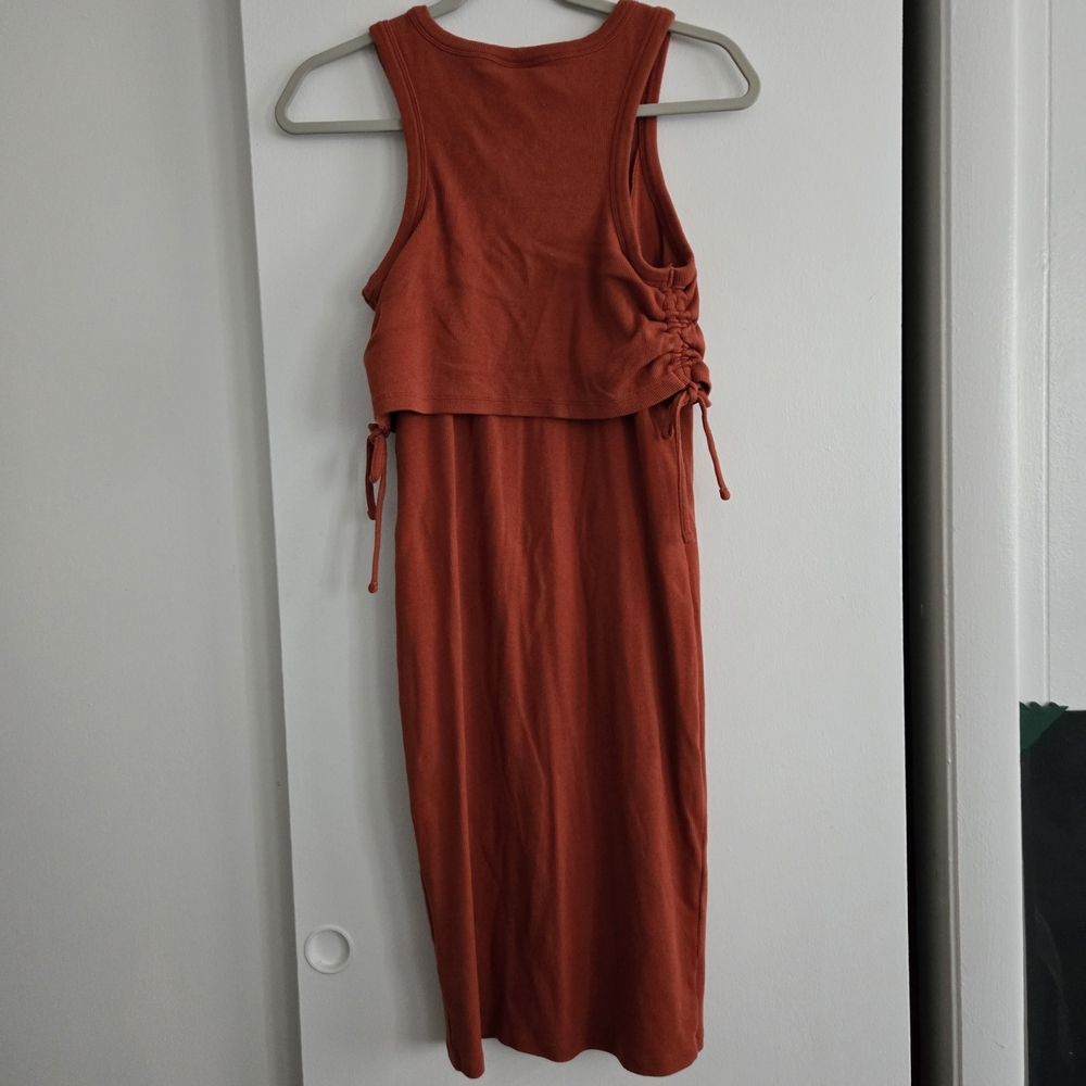 Sleeveless Rust Dress - Picture 4 of 6